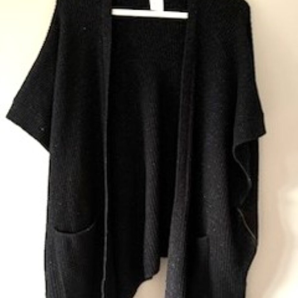 Cabi Black Rib Knit Sparkly Oversized poncho XS/S